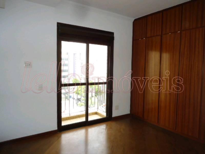 Apartamento para alugar com 3 quartos, 105m² - Foto 13