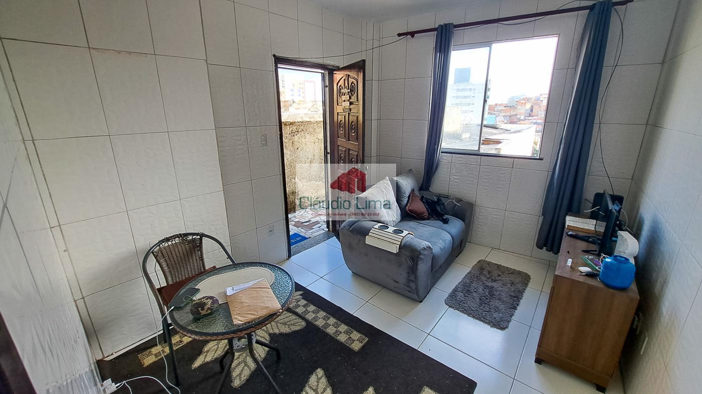 Casa à venda com 2 quartos, 60m² - Foto 1