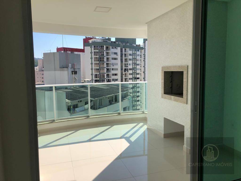 Apartamento à venda com 3 quartos, 128m² - Foto 1