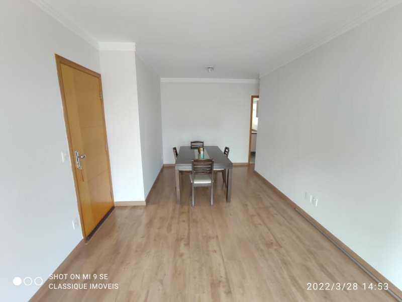 Apartamento à venda com 3 quartos, 85m² - Foto 4