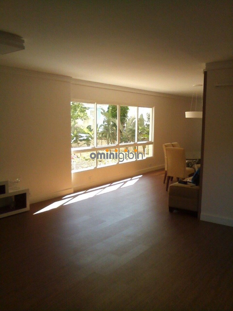 Apartamento à venda com 3 quartos, 180m² - Foto 12