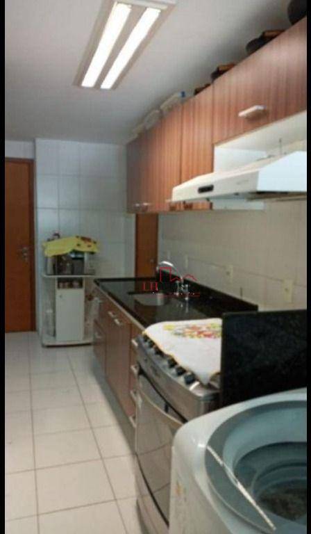 Apartamento à venda com 2 quartos, 85m² - Foto 9