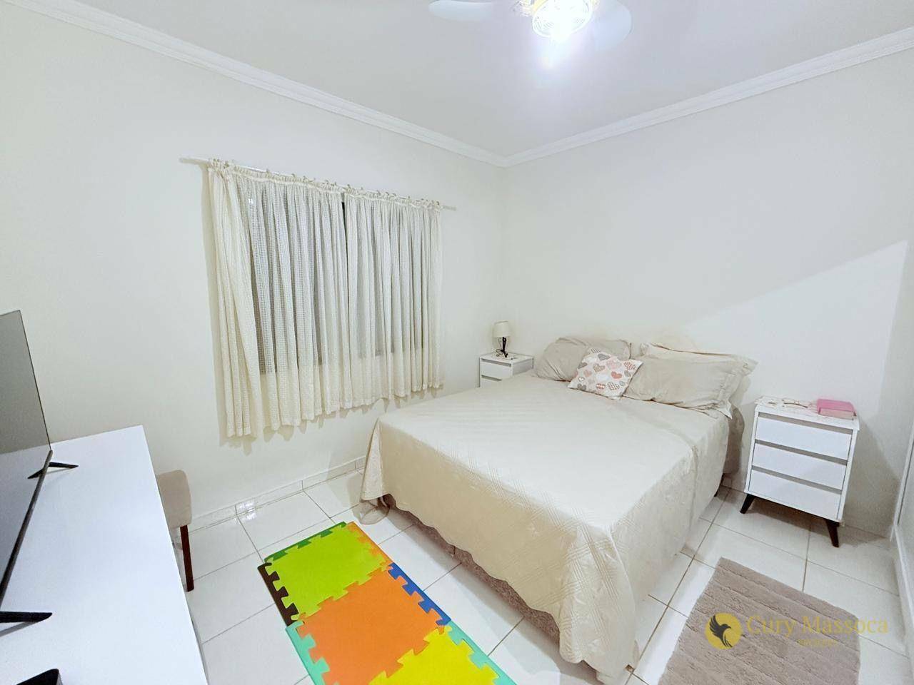 Casa à venda com 3 quartos, 180m² - Foto 8