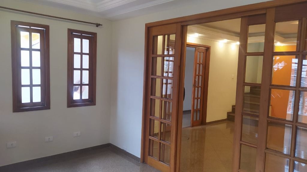 Sobrado à venda e aluguel com 3 quartos, 200m² - Foto 41