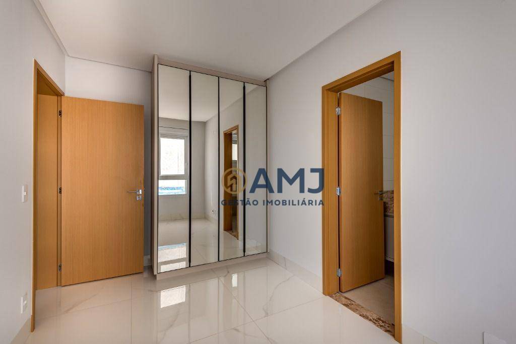 Apartamento à venda com 3 quartos, 180m² - Foto 8