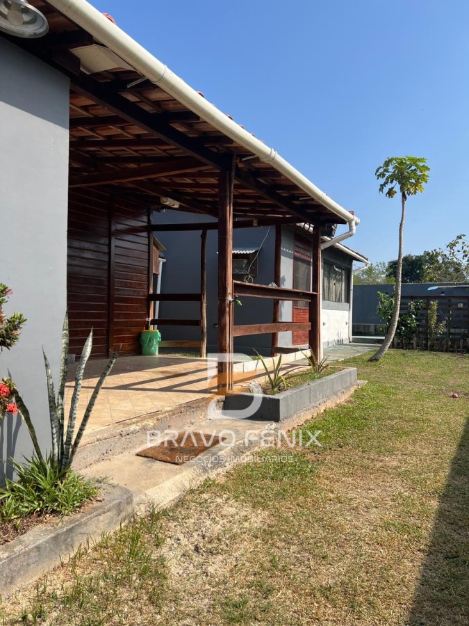 Casa para alugar com 4 quartos, 468m² - Foto 4