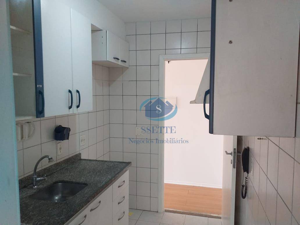 Apartamento à venda com 3 quartos, 61m² - Foto 12