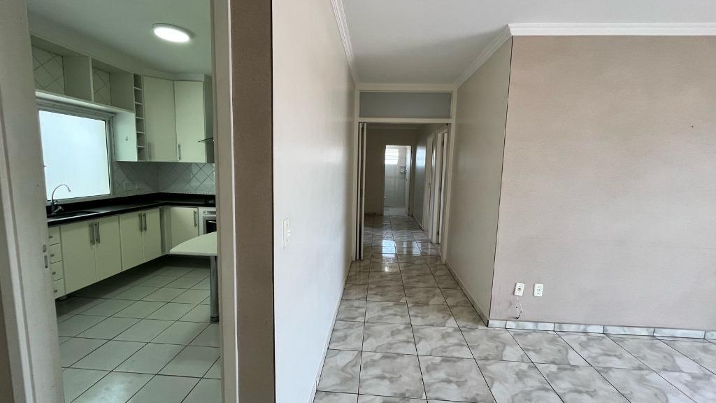 Apartamento à venda com 3 quartos, 109m² - Foto 19