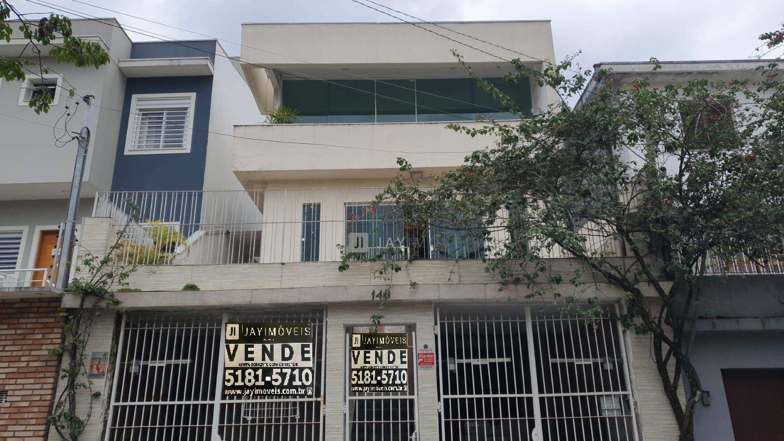 Sobrado à venda com 6 quartos, 200m² - Foto 1