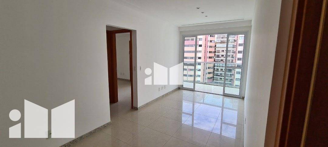 Apartamento à venda com 2 quartos, 63m² - Foto 8