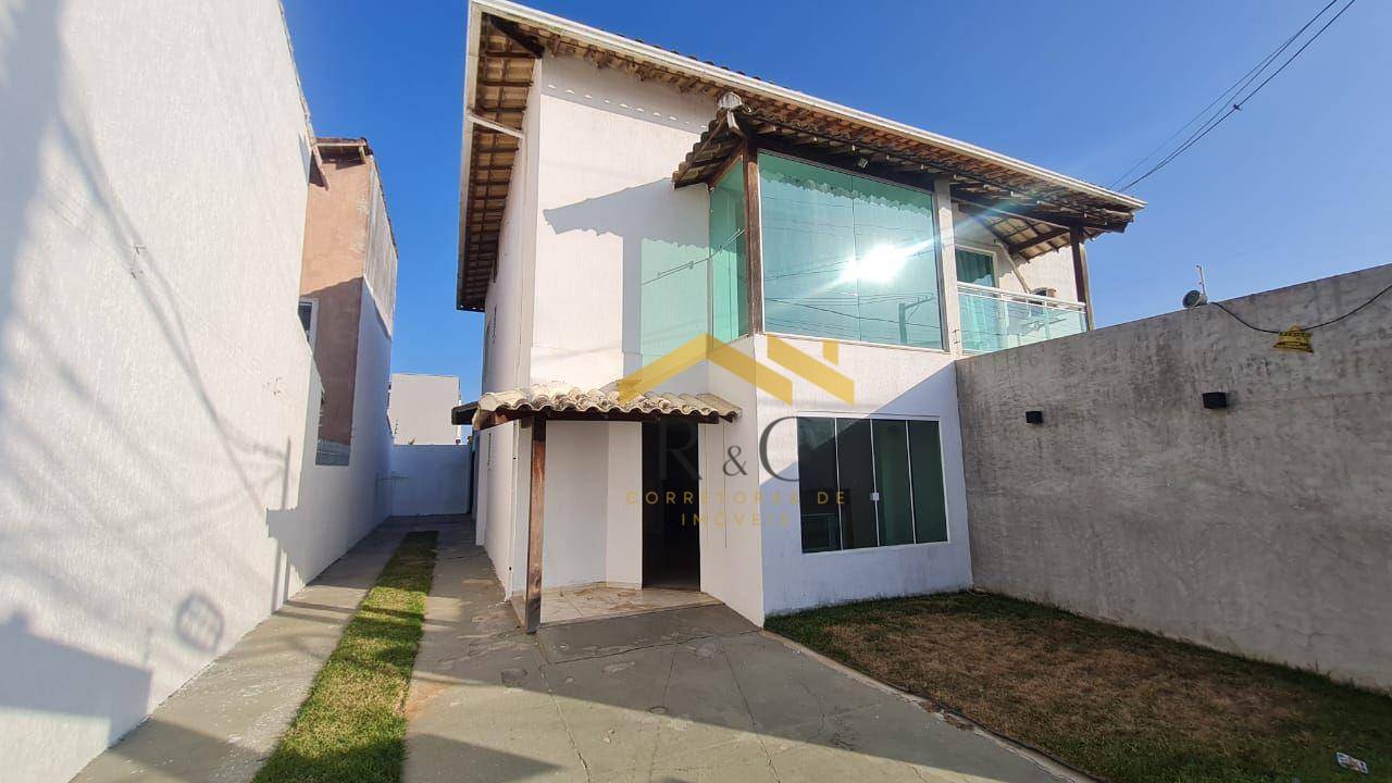 Casa à venda com 3 quartos, 120m² - Foto 2