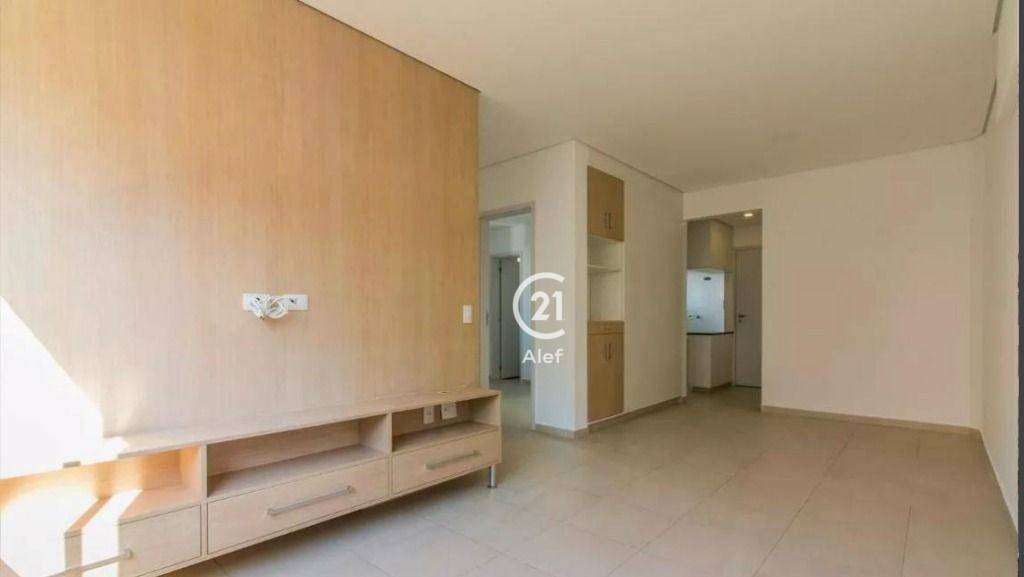 Apartamento à venda e aluguel com 2 quartos, 45m² - Foto 3