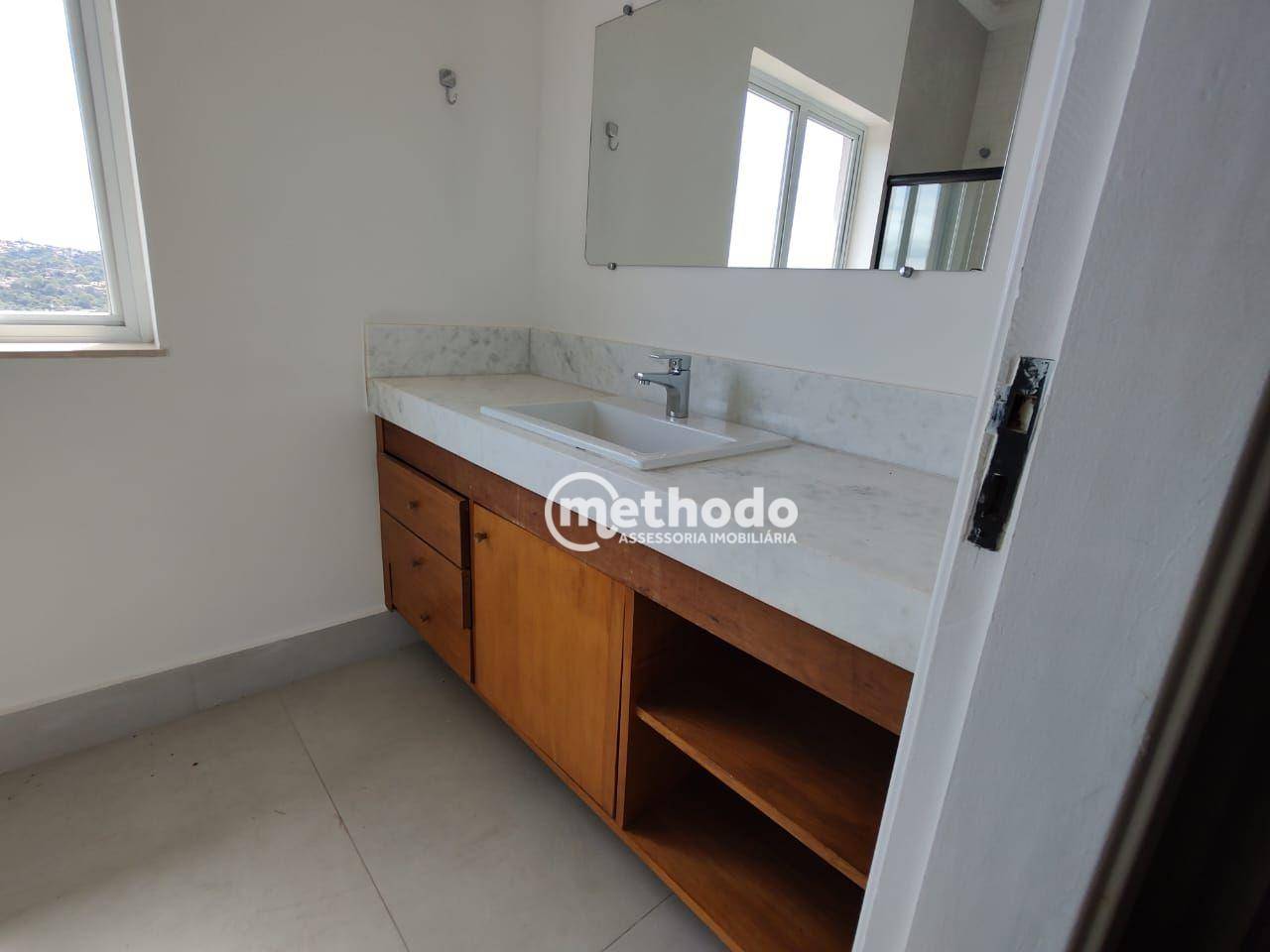 Casa de Condomínio à venda com 3 quartos, 356m² - Foto 23