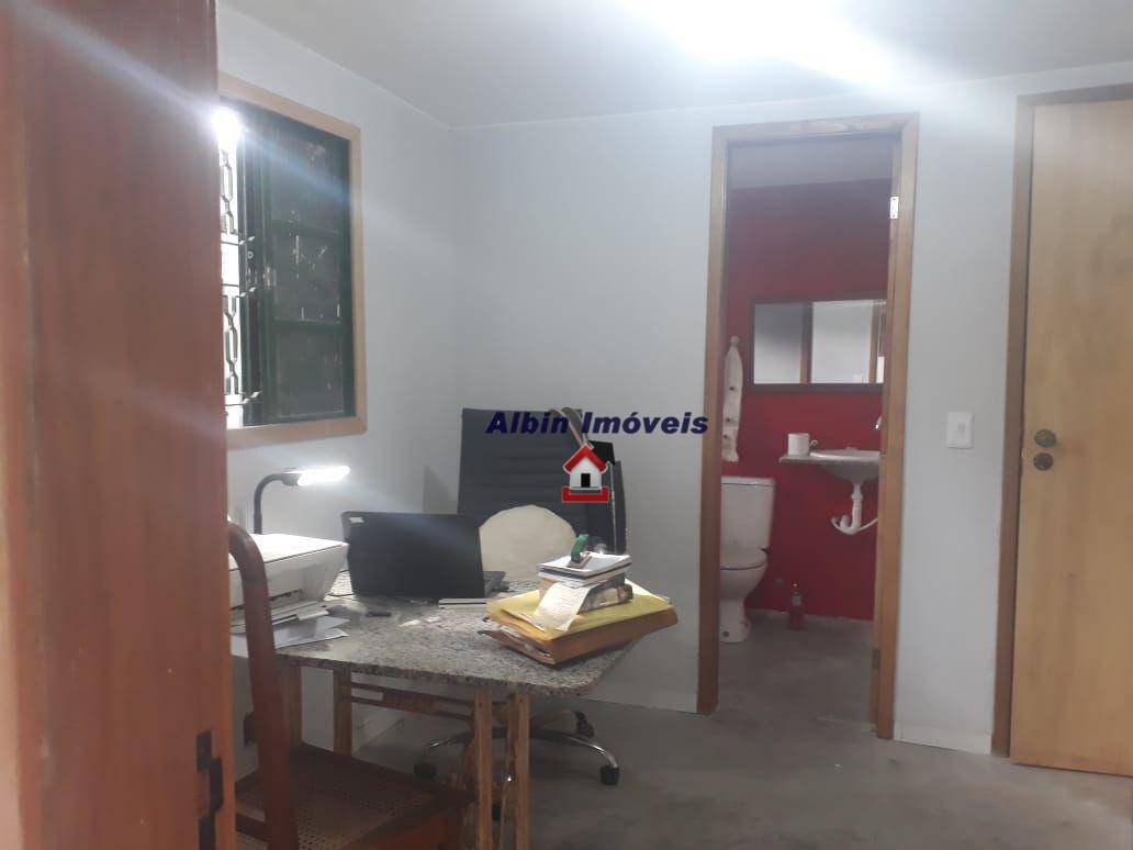 Casa à venda com 4 quartos, 120m² - Foto 16