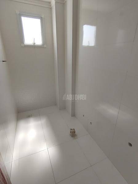 Apartamento à venda com 3 quartos, 129m² - Foto 2