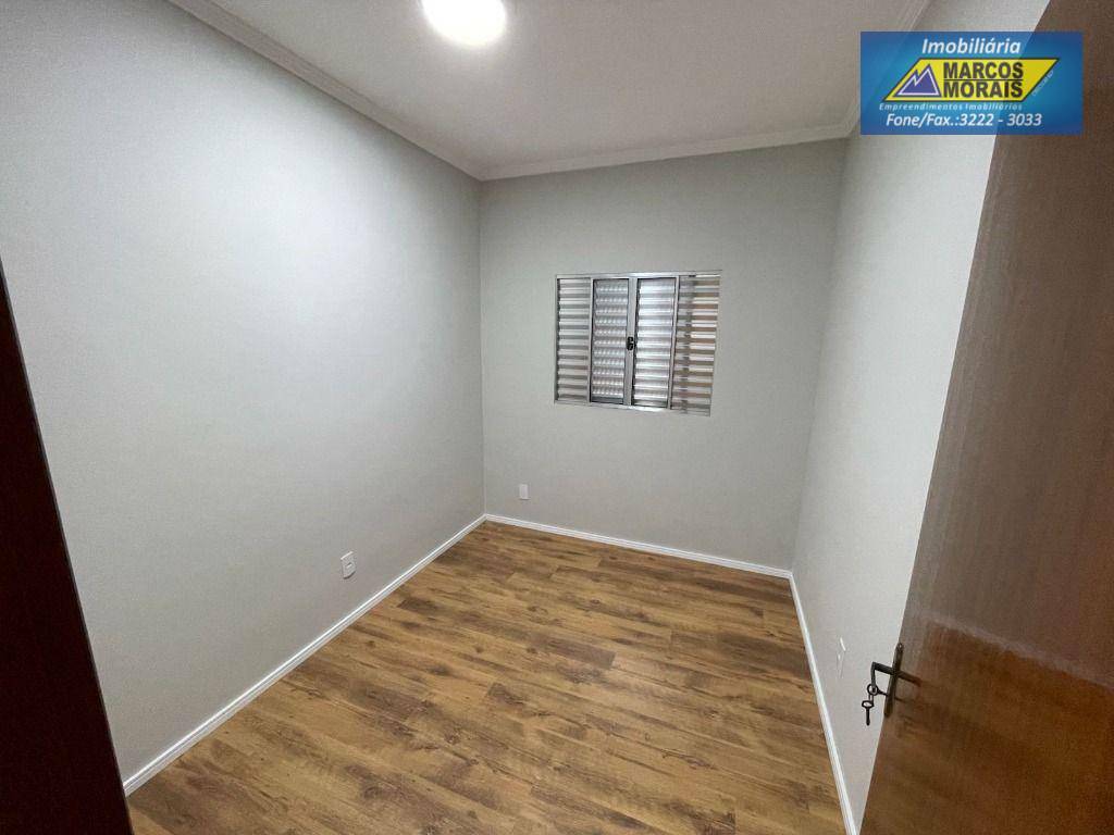 Casa à venda com 3 quartos, 128m² - Foto 26