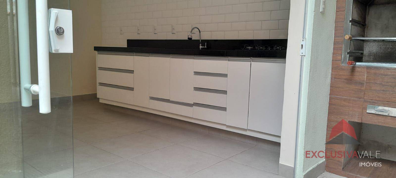 Casa à venda com 3 quartos, 140m² - Foto 18
