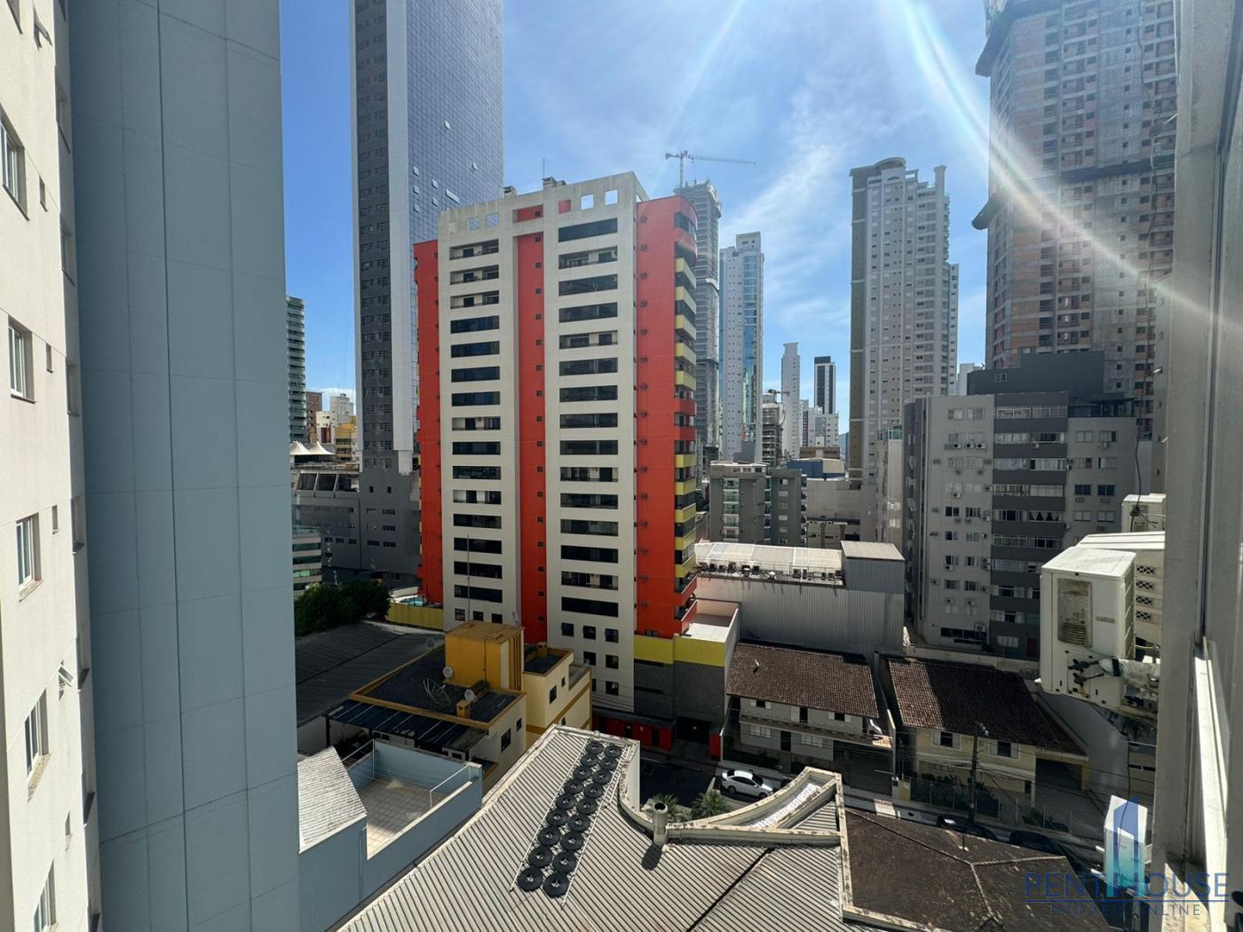 Apartamento à venda com 2 quartos, 68m² - Foto 5