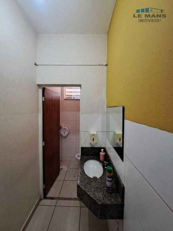 Loja-Salão para alugar, 60m² - Foto 4