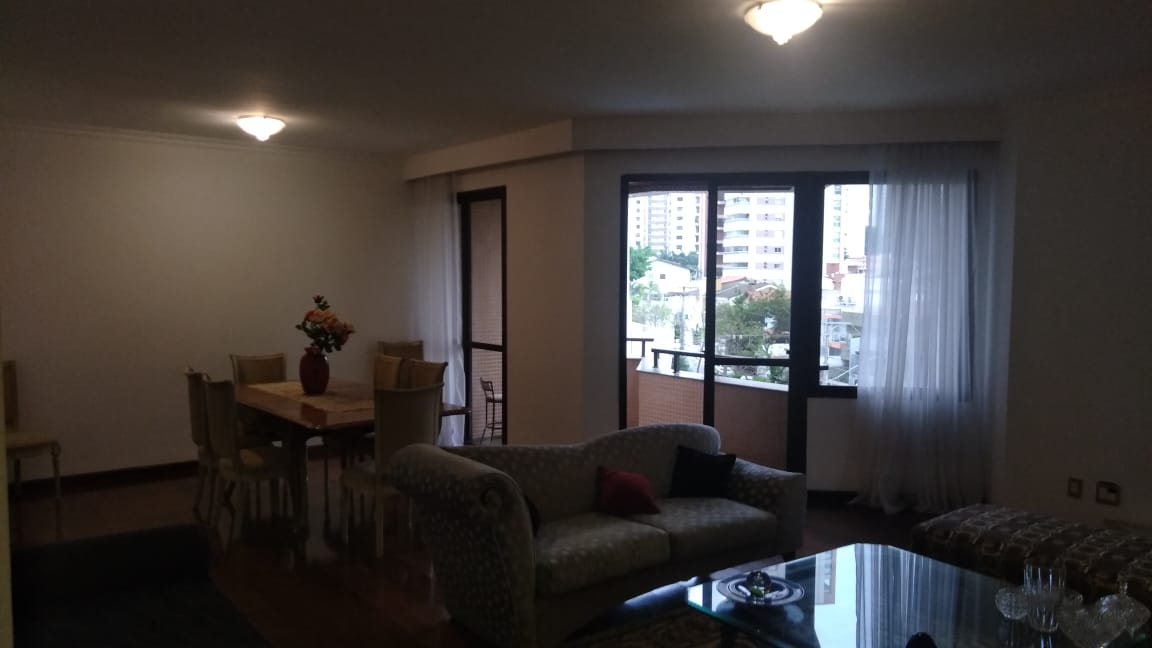 Apartamento à venda com 4 quartos, 186m² - Foto 1