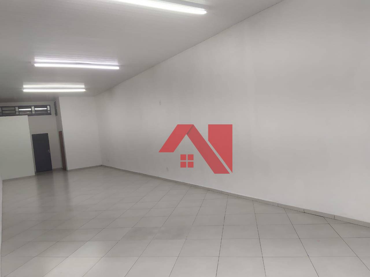 Loja-Salão para alugar, 130m² - Foto 2