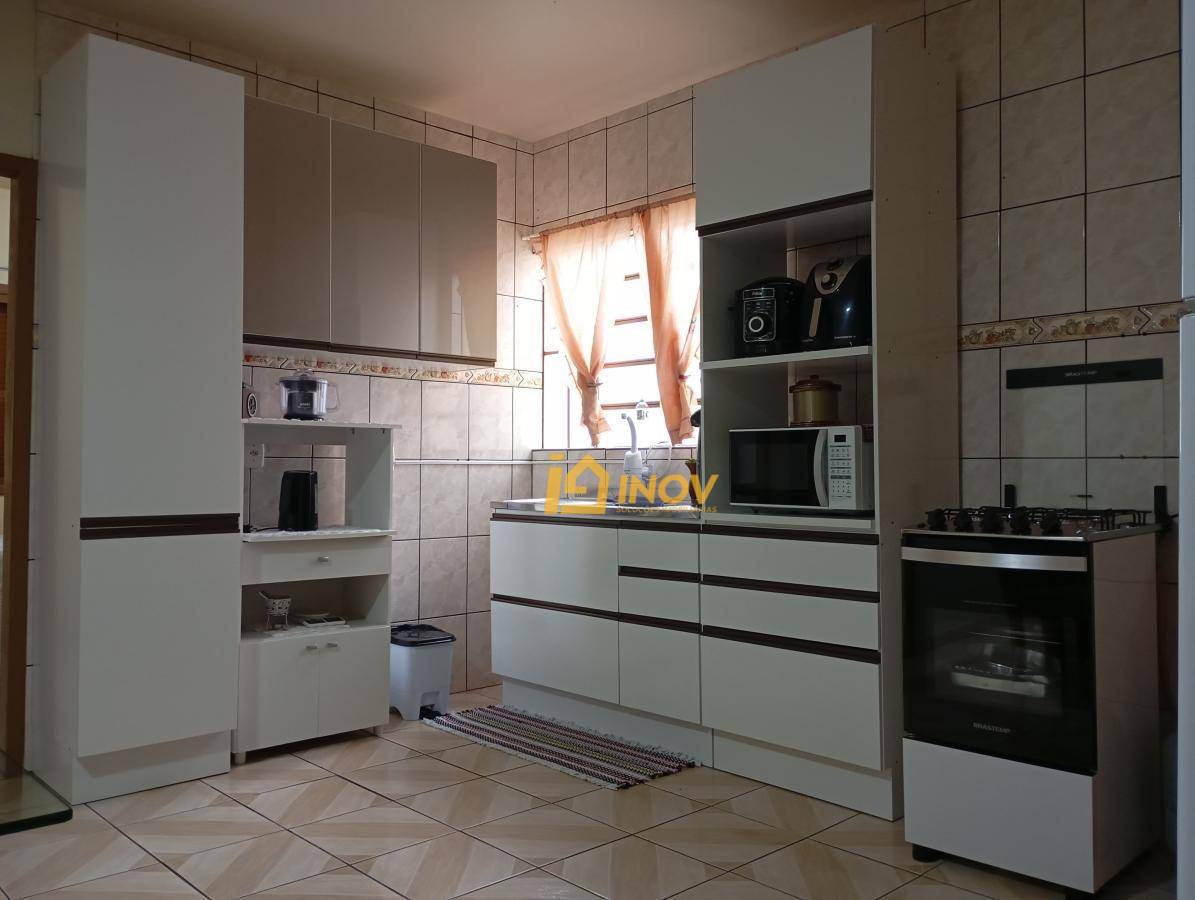 Casa à venda com 2 quartos, 90m² - Foto 17