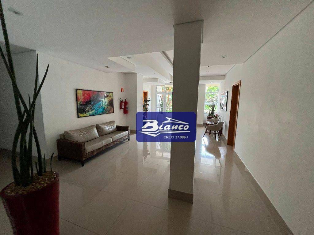 Apartamento à venda com 3 quartos, 83m² - Foto 32