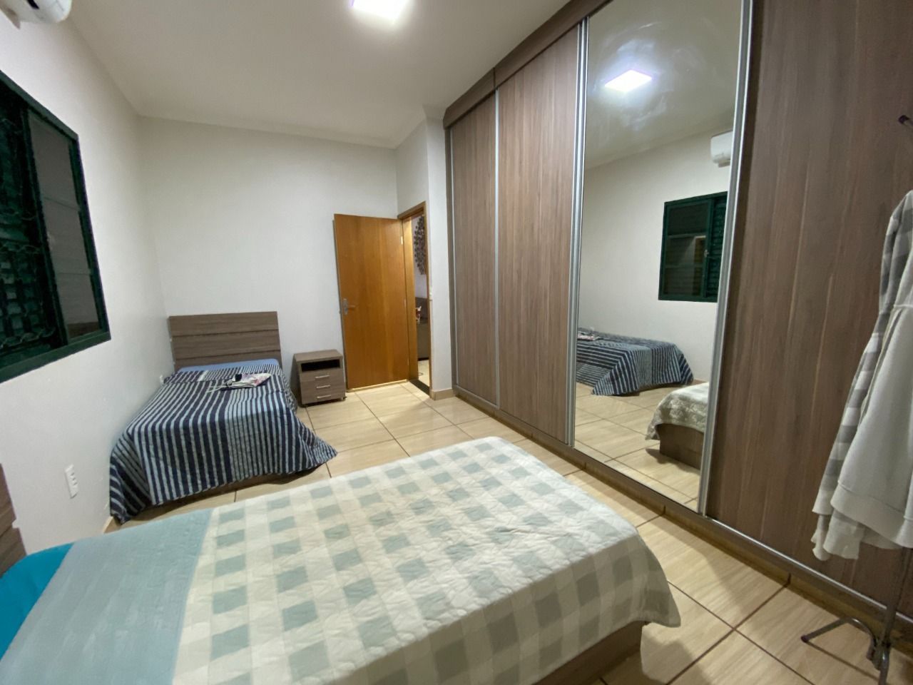 Chácara à venda com 4 quartos, 450m² - Foto 10