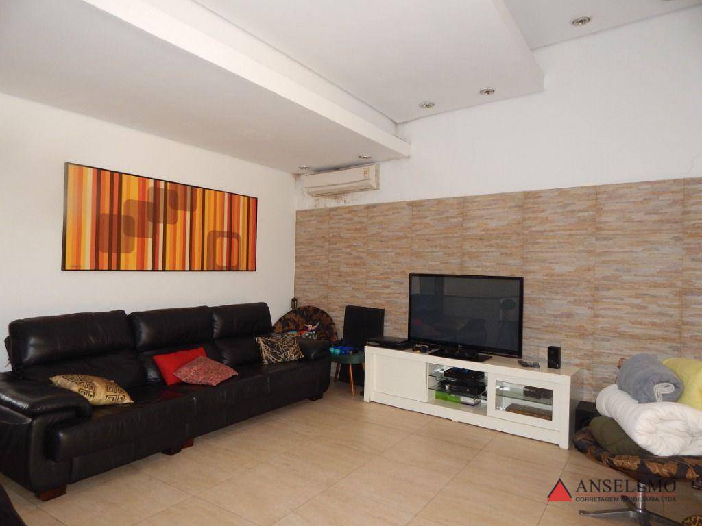 Sobrado à venda e aluguel com 3 quartos, 209m² - Foto 15