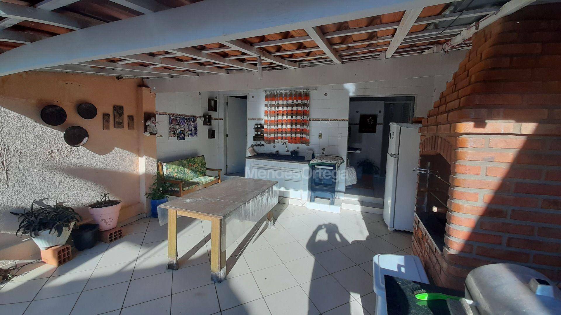 Casa à venda com 3 quartos, 106m² - Foto 12