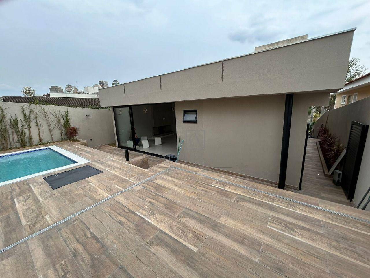 Casa à venda com 4 quartos, 288m² - Foto 3