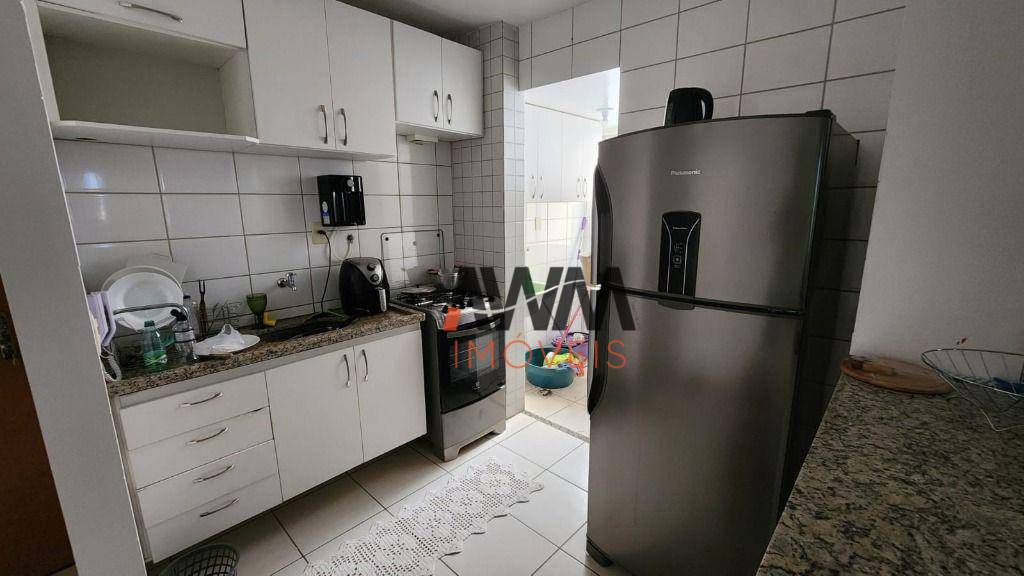 Apartamento à venda com 2 quartos, 58m² - Foto 2