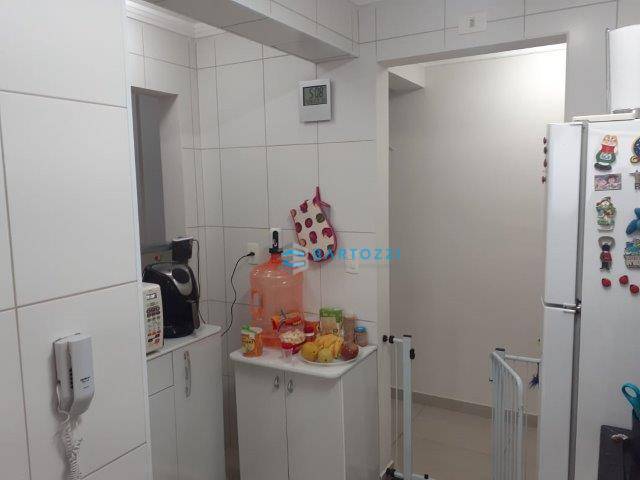 Apartamento à venda com 2 quartos, 70m² - Foto 6