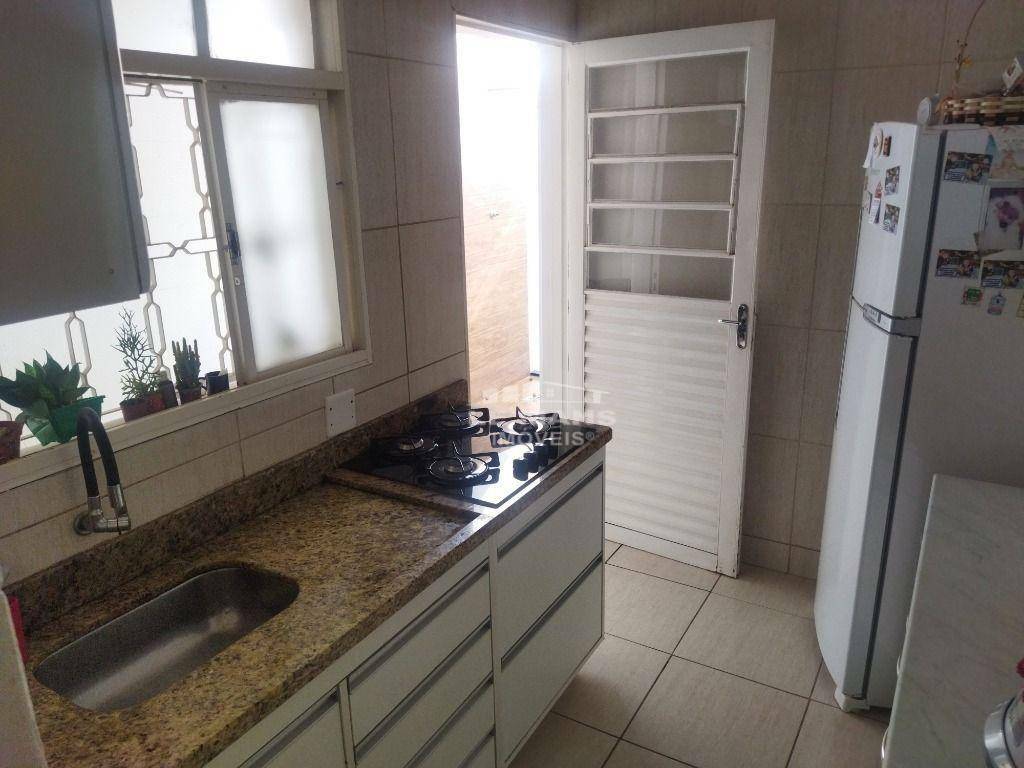 Casa à venda com 3 quartos, 150m² - Foto 15