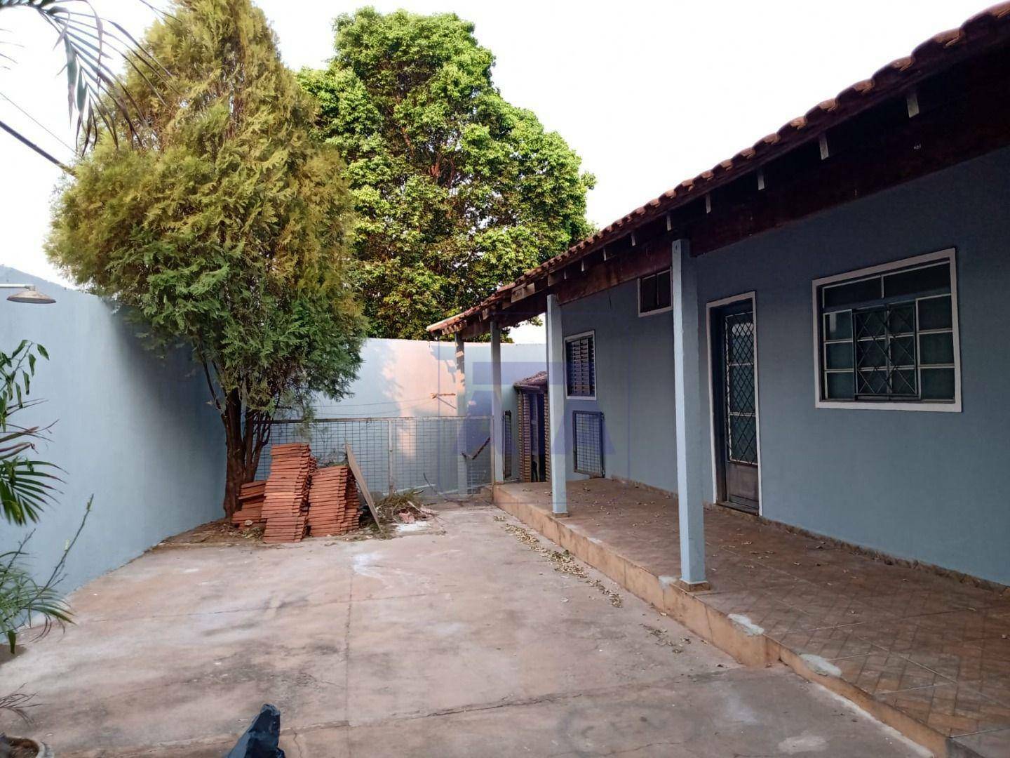 Casa à venda com 2 quartos, 70m² - Foto 3