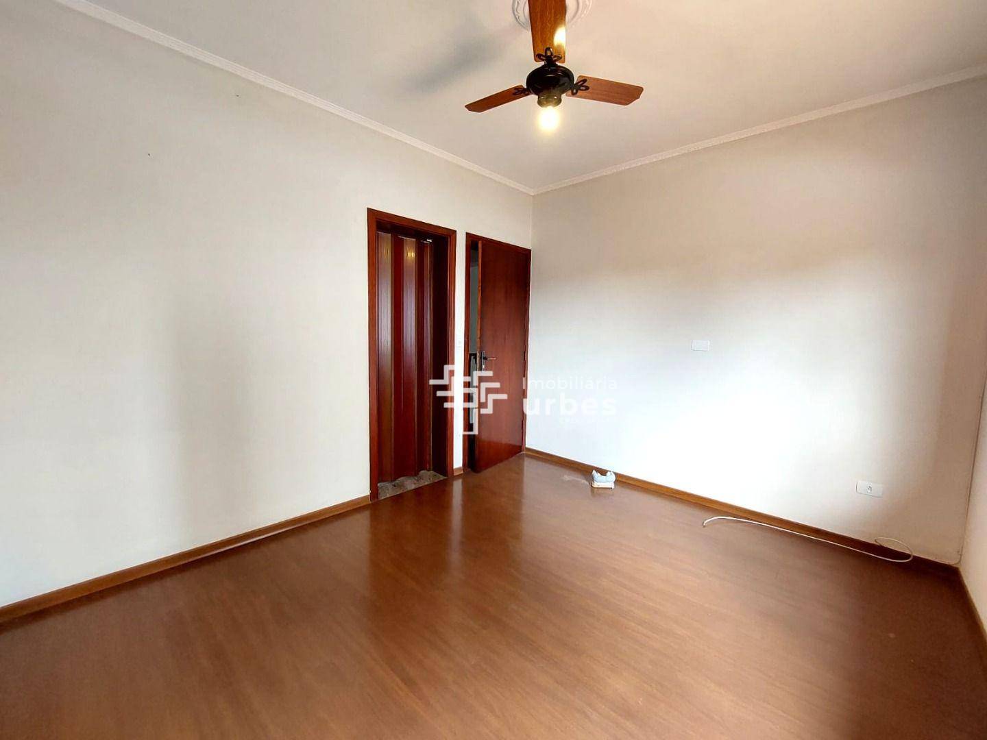 Casa para alugar com 4 quartos, 255m² - Foto 19