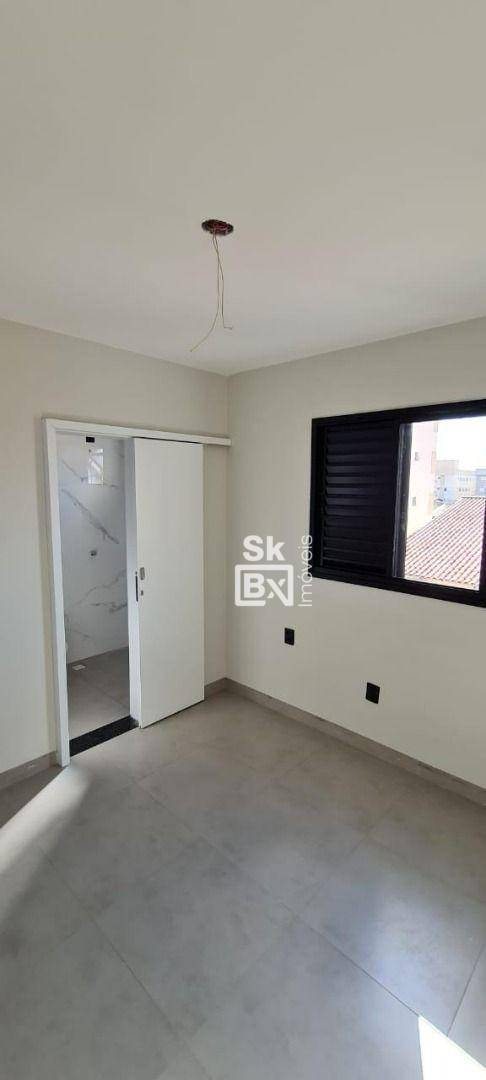 Apartamento à venda com 2 quartos, 63m² - Foto 9