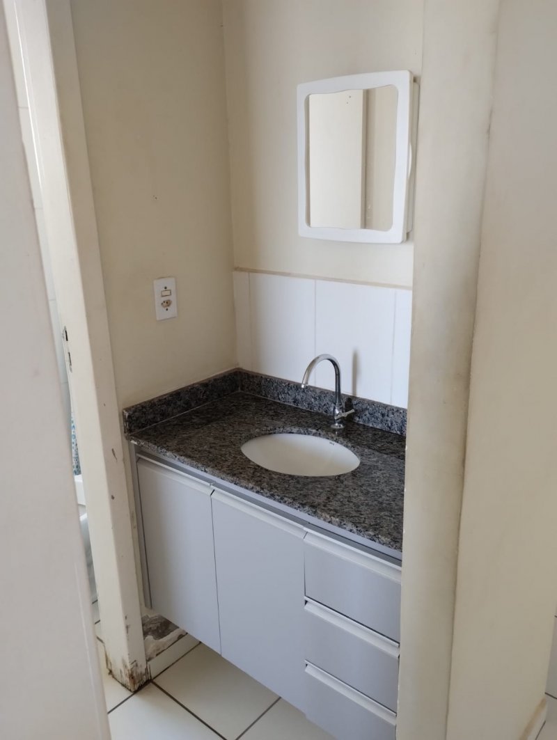 Apartamento à venda com 2 quartos, 46m² - Foto 2