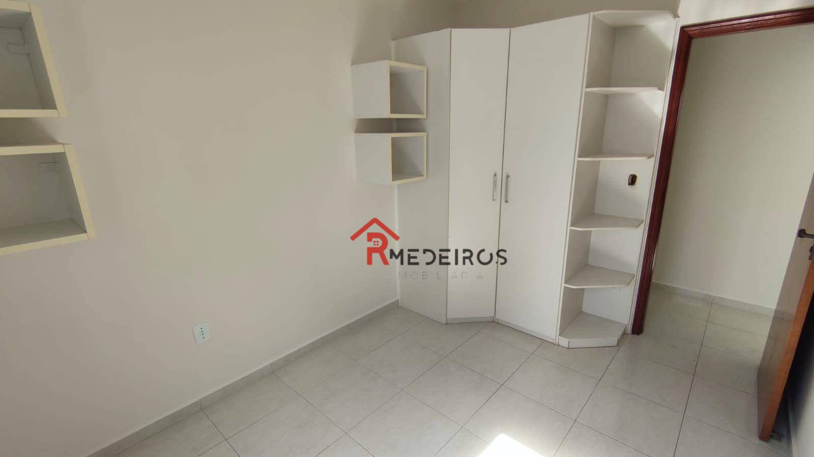 Apartamento à venda com 2 quartos, 75m² - Foto 13