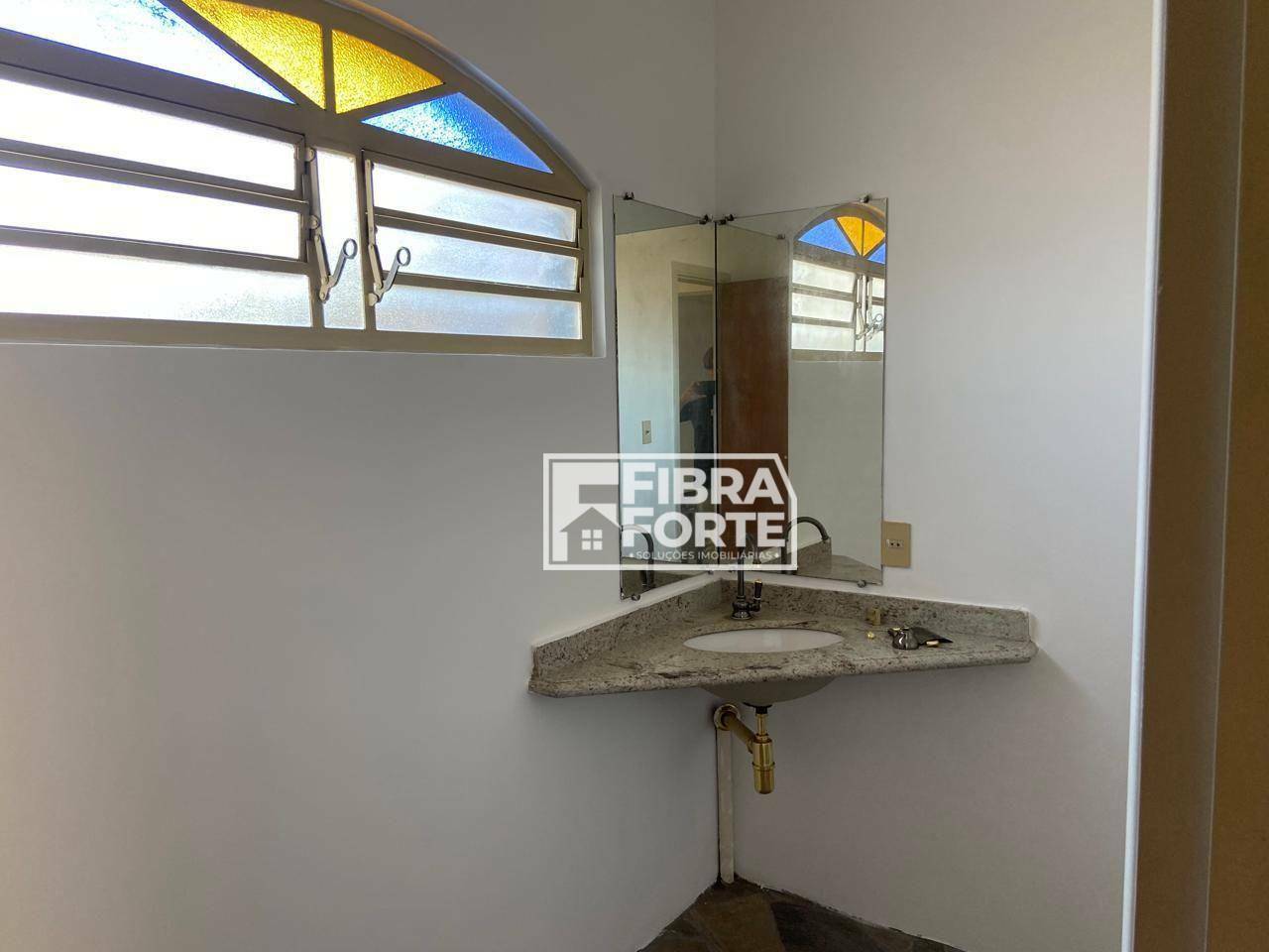 Sobrado para alugar com 3 quartos, 226m² - Foto 12