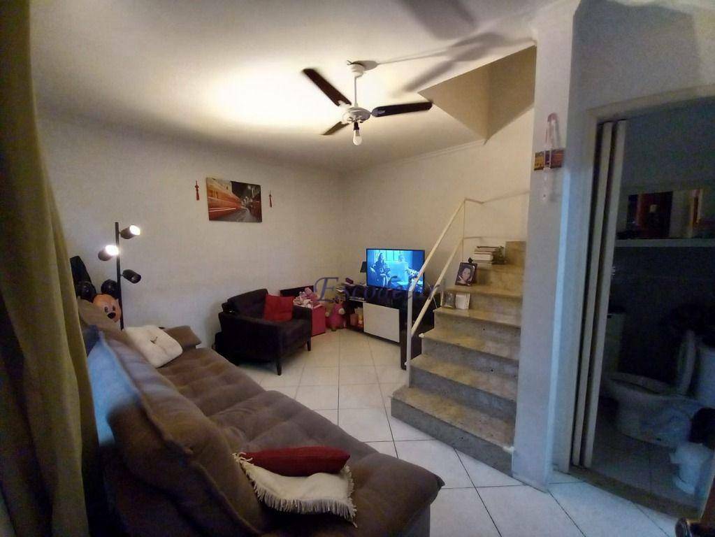 Sobrado à venda com 2 quartos, 60m² - Foto 2