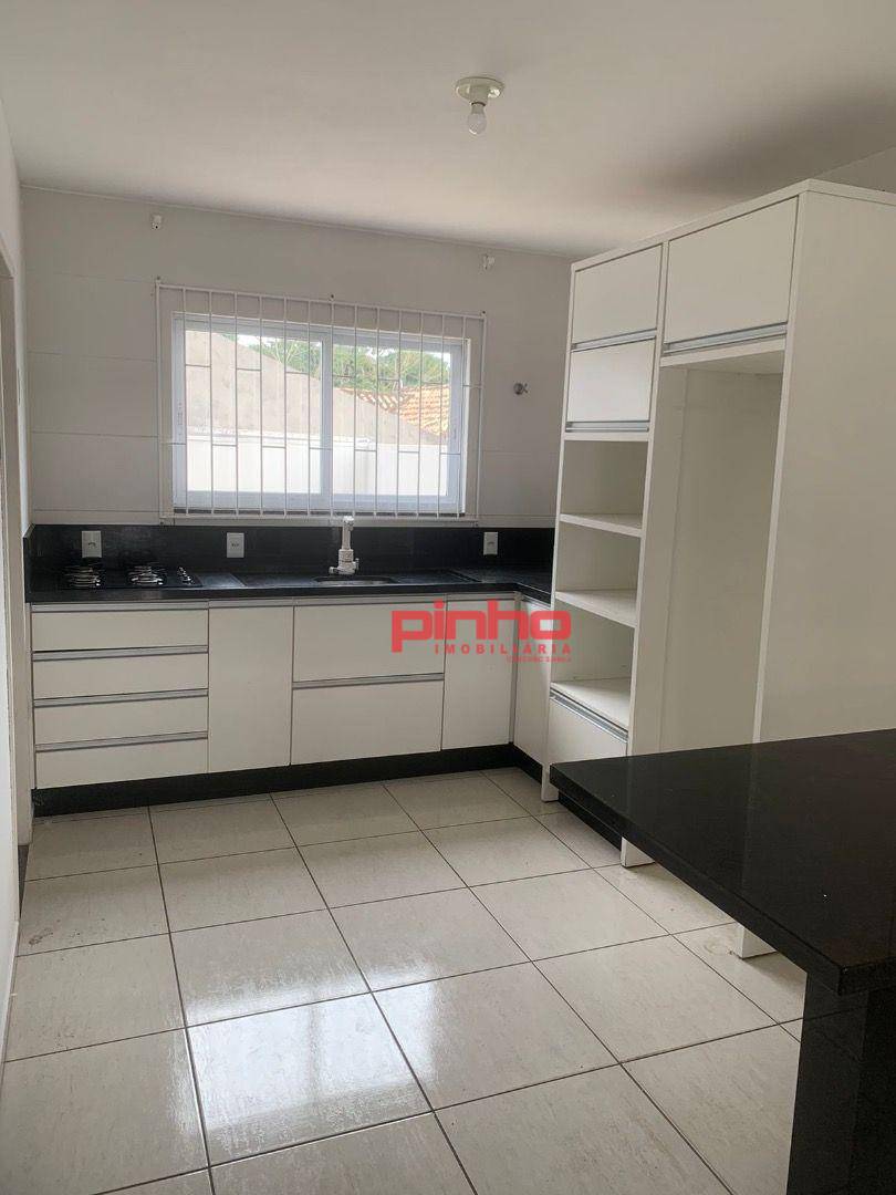 Casa à venda com 2 quartos, 69m² - Foto 5