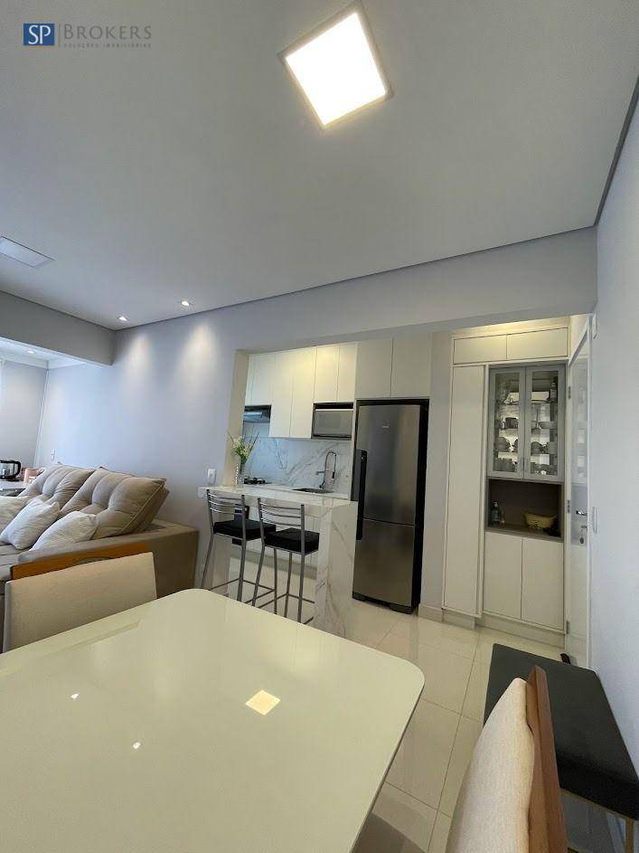 Apartamento à venda com 2 quartos, 60m² - Foto 9