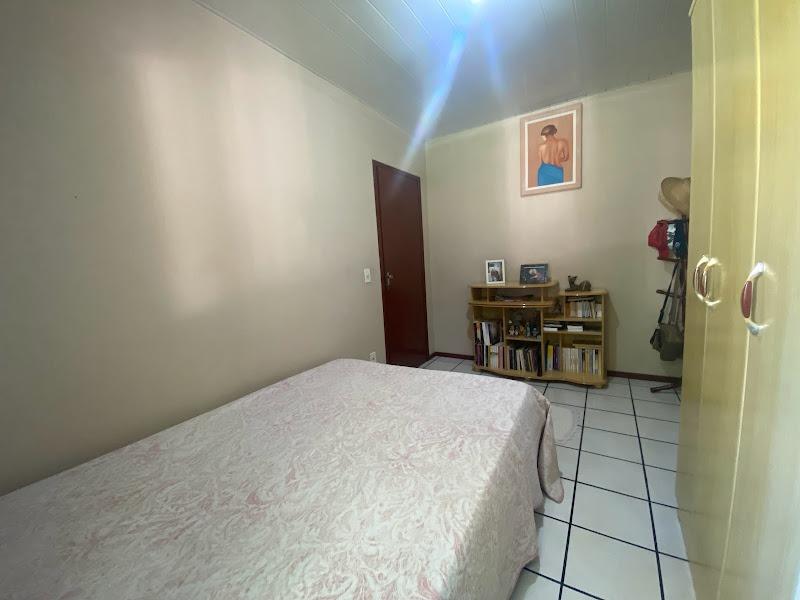 Casa à venda com 3 quartos, 200m² - Foto 25