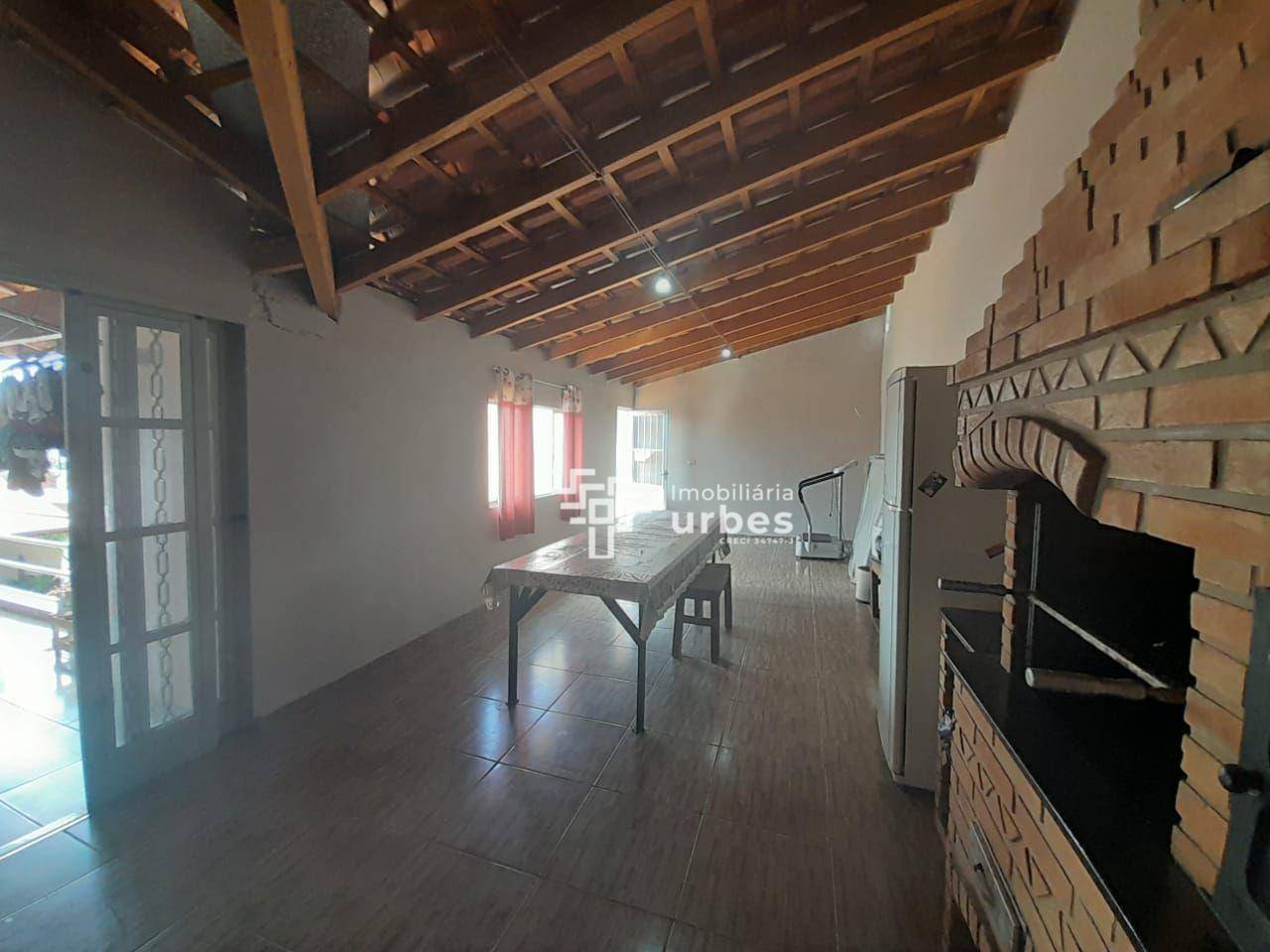 Casa à venda com 3 quartos, 200m² - Foto 27