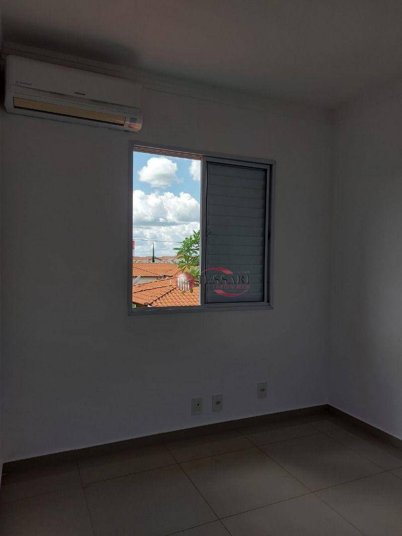 Casa para alugar com 3 quartos, 120m² - Foto 24