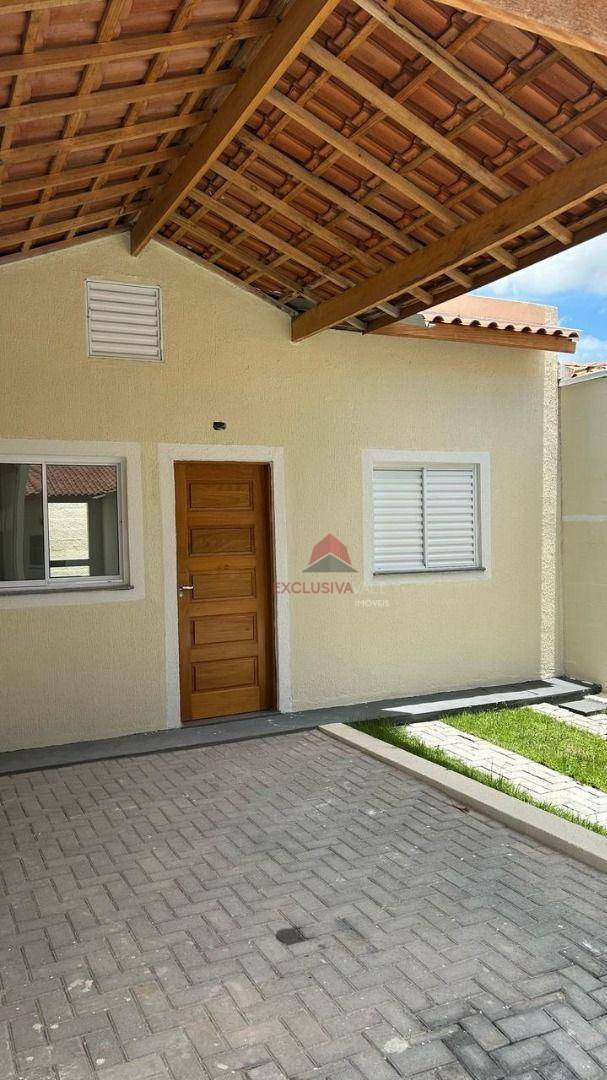 Casa à venda com 2 quartos, 63m² - Foto 1