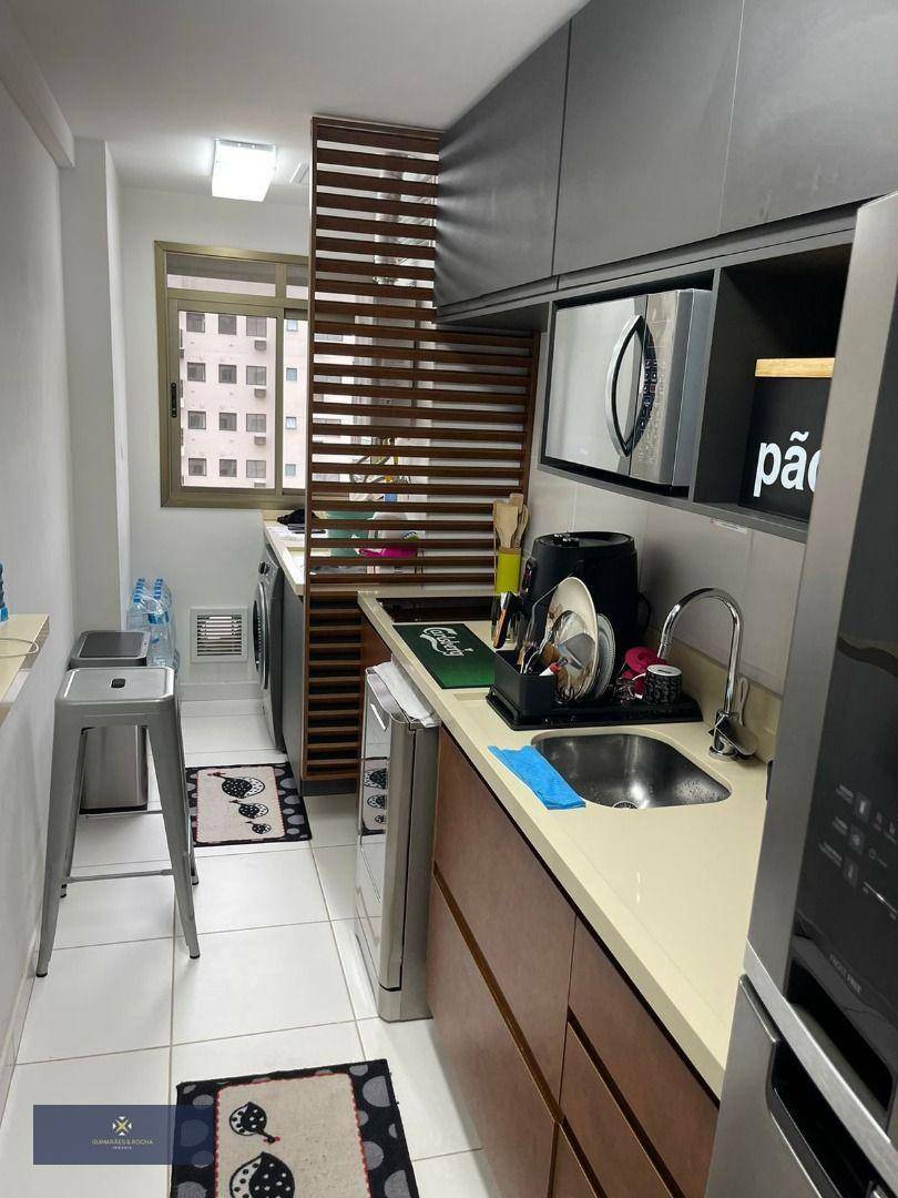 Apartamento à venda com 2 quartos, 64m² - Foto 8