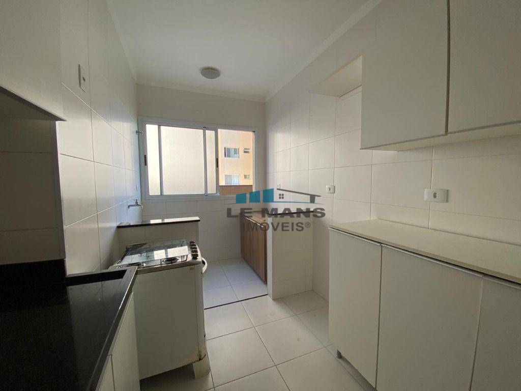 Apartamento à venda e aluguel com 3 quartos, 64m² - Foto 7