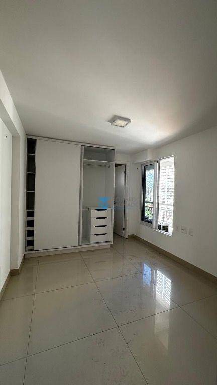 Apartamento à venda com 4 quartos, 212m² - Foto 29